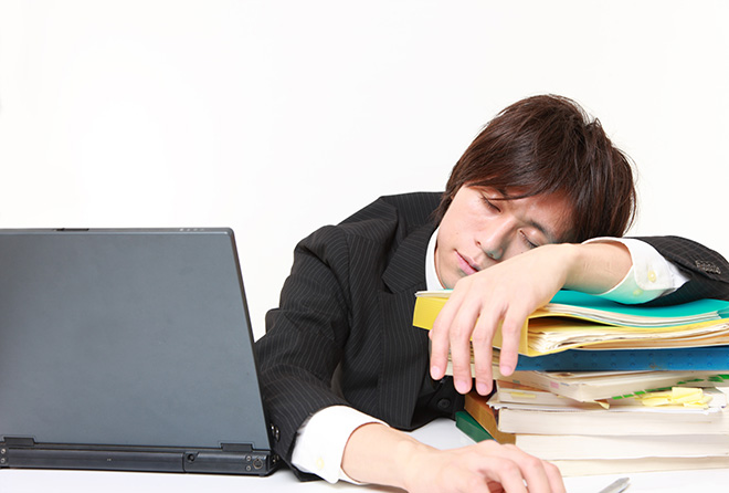 要注意! 眠っても疲れが取れないのは疲労が累積しているから!?