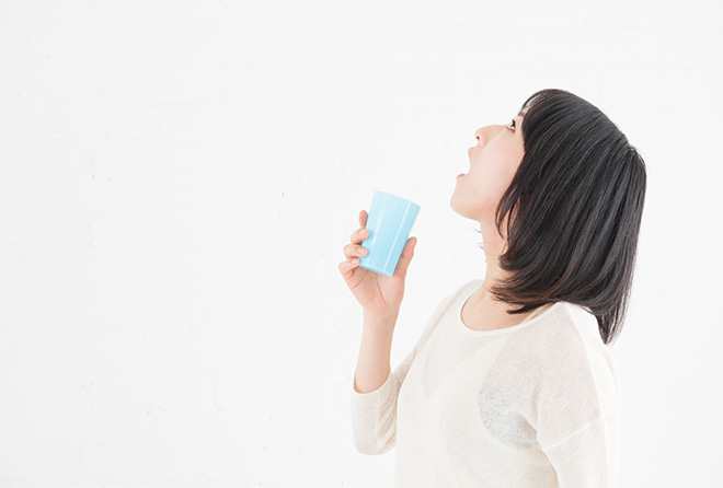 おススメは緑茶と紅茶! 風邪予防の正しいうがいは3ステップ!