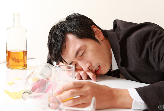 命の危険だってある! 急性アルコール中毒には要注意