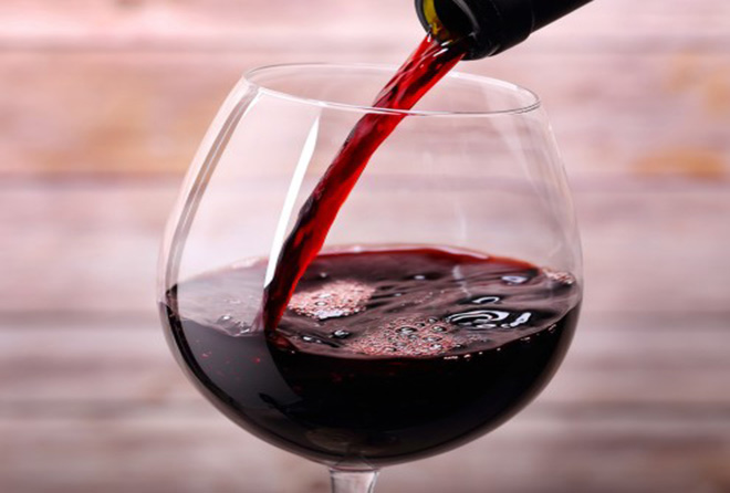 赤ワインを上手に飲んで美肌やダイエットに役立てよう