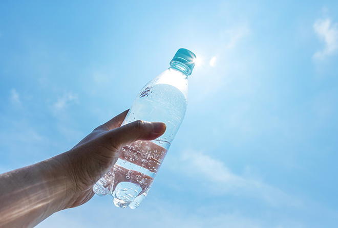 熱中症の時期!脱水症状を避ける水分補給はノドが渇く前に!