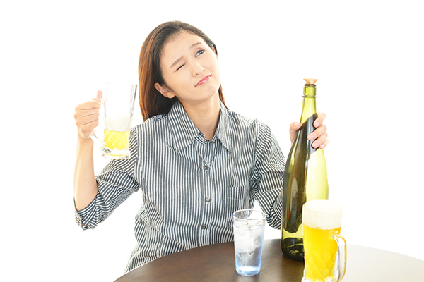 翌日後悔する二日酔い!予防対策を知って楽しいお酒を