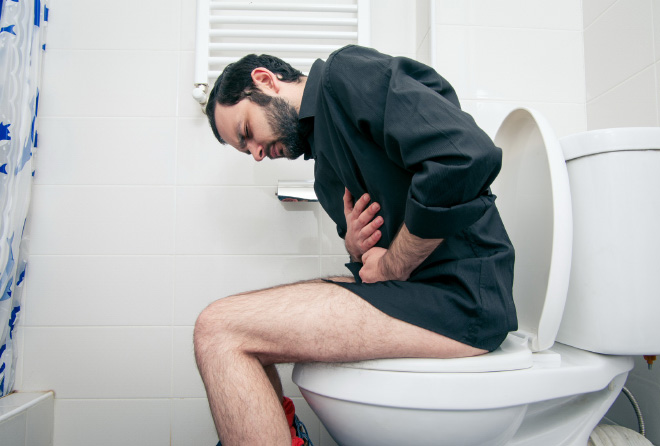 激しい痛みを伴う病気「尿路結石」を予防するには