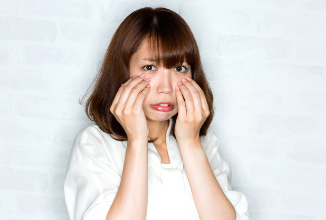 目のクマは睡眠不足だけが原因ではなかった